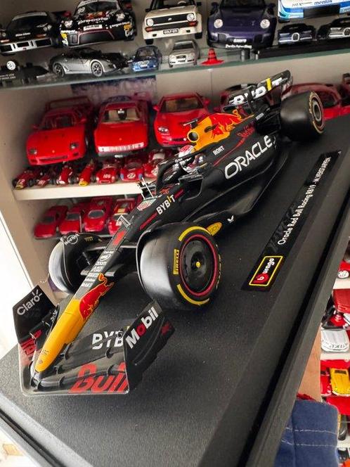Bburago 1:18 - Modelauto - Max Verstappen Red Bull Racing, Hobby en Vrije tijd, Modelauto's | 1:5 tot 1:12