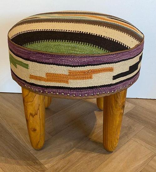 Poef - Hout, Wol, Antiek en Kunst, Kunst | Designobjecten