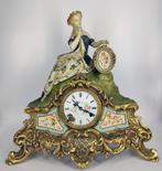 Horloge de cheminée avec personnage - Kienzle -   Porcelaine