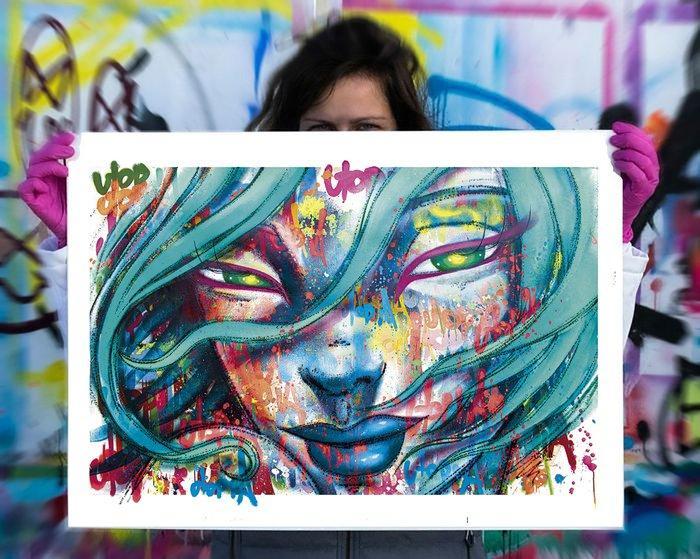 Utopia - Vandal Proof - a.p, Antiek en Kunst, Kunst | Designobjecten