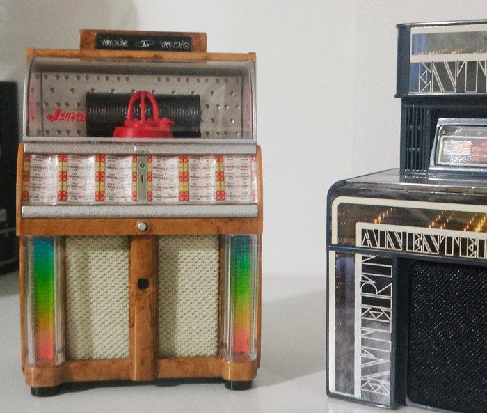 Juke Box miniatura Wurlitzer, Seeburg Ima Ami Jensen - ESTD, Antiek en Kunst, Antiek | Speelgoed