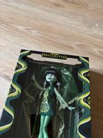 Mattel - Poupée Monster High Skullector Scarah Screams Doll