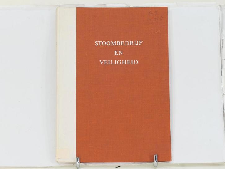 Stoombedrijf en Veiligheid – Technisch vakboek stoominsta., Hobby en Vrije tijd, Modelbouw | Overige, Gebruikt, Ophalen of Verzenden