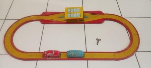 Punch - Speelgoed spoor - Auto Relias Tinplate Track Racing, Antiek en Kunst, Antiek | Speelgoed