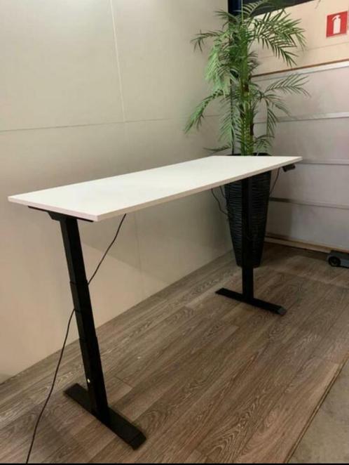 Elektrisch Verstelbaar Bureau - 295,- Incl. Bezorging, Huis en Inrichting, Bureaus, Stabureau, Nieuw, Elektrisch, In hoogte verstelbaar