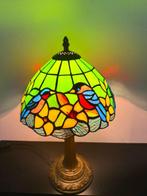 Lampe de table - Vitrail - Motif doiseau symétrique, Antiquités & Art, Curiosités & Brocante