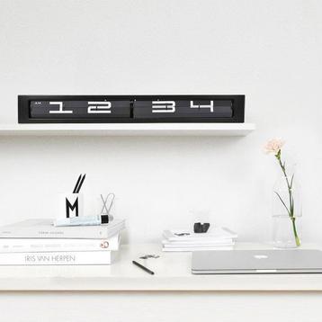 Horloge - Worlds longest Flip clock 24 uurs- Metal Case -