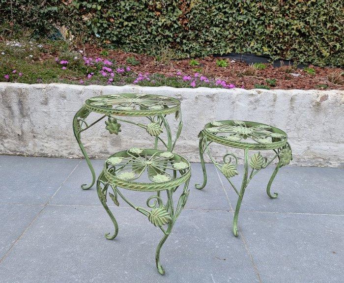 Set bijzettafels (3) - metal, Antiek en Kunst, Kunst | Designobjecten