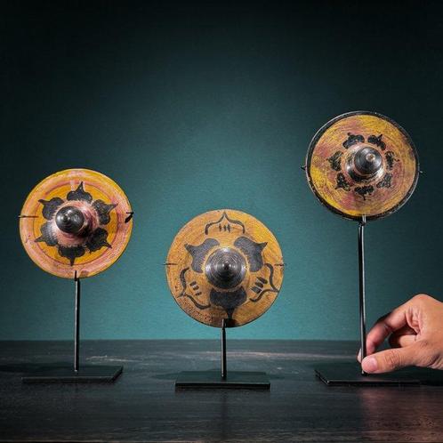 NO RESERVE PRICE - Spinning tops (3) - Gasing  - Toupie -, Antiek en Kunst, Kunst | Designobjecten