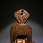 Lier. 14 cm H. Guro, eind 19e eeuw - begin 20e eeuw. - Guro, Antiek en Kunst