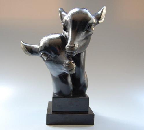 Michel Leducq - Sculpture, Twee herten  - Art Deco - 32 cm, Antiek en Kunst, Antiek | Meubels | Stoelen en Sofa's