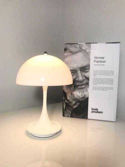 Verner Panton - Lampe de table - acrylique opale, Antiek en Kunst, Antiek | Verlichting