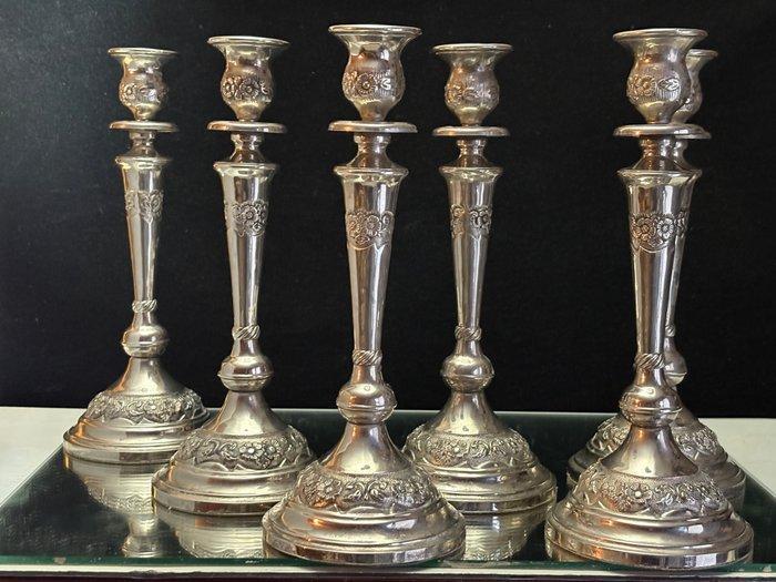 Kandelaar (6) - verzilverd op de( koper / messing ),, Antiek en Kunst, Antiek | Meubels | Tafels