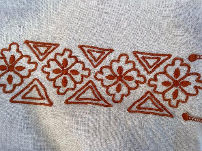 ricami fatti a mano punti utilizzati; punto pieno, punto, Antiek en Kunst, Antiek | Tapijten, Tafelkleden en Textiel