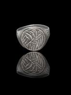 Médiéval, époque des Croisés Argent, Pieuvre Éléphante Bague, Antiek en Kunst