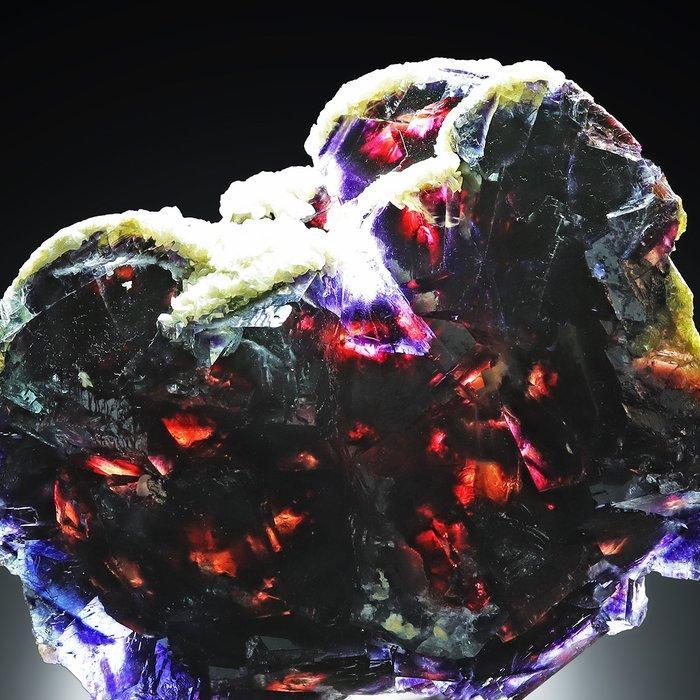 370g Uitstekende rode roze fluoriet en calciet uit Yindu,, Verzamelen, Mineralen en Fossielen