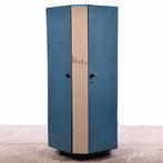 Industriele oude locker | Oude vintage blauw lockerkast | K