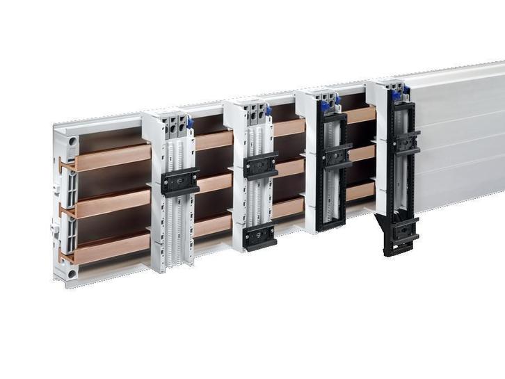 Rittal SV Support de Rail dalimentation - 9340650, Bricolage & Construction, Électricité & Câbles, Envoi