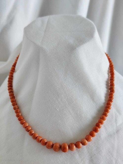 Sans Prix de Réserve - Collier - 18 carats Or blanc Corail -, Handtassen en Accessoires, Kettingen