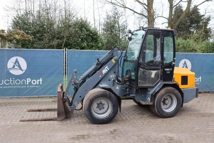 Veiling: Wiellader Giant V881T Diesel 2012, Articles professionnels, Machines & Construction | Grues & Excavatrices, Enlèvement