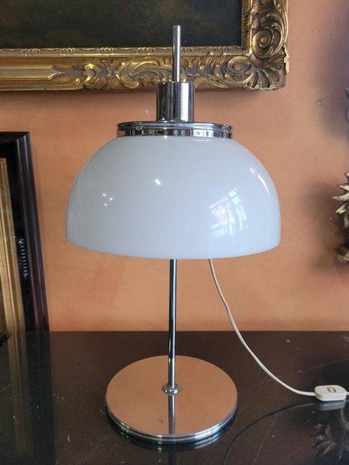 Harvey Guzzini - Luigi Massoni - Faro - Lampe de table -, Antiek en Kunst, Antiek | Meubels | Stoelen en Sofa's