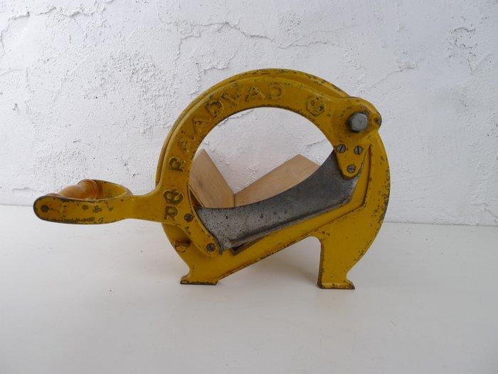 Coupe-pain - Acier - Raadvad râpe, Antiquités & Art, Antiquités | Assiettes décoratives & Carrelages