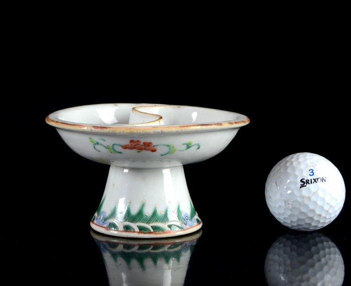 Een Chinese famille rose Floraal kom met stam - GEEN, Antiek en Kunst, Antiek | Overige Antiek