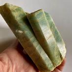 Collection de minéraux, notamment aquamarine. Groupe de, Verzamelen, Mineralen en Fossielen