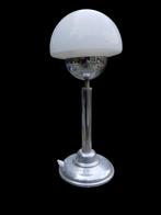 Iconic bauhaus after Wilhem Wagenfeld chrome half sphere, Antiek en Kunst