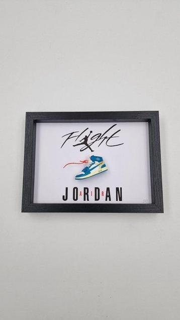 Lijst- Mini Sneaker  AJ1 Air Jordan 1 Off-White UNC