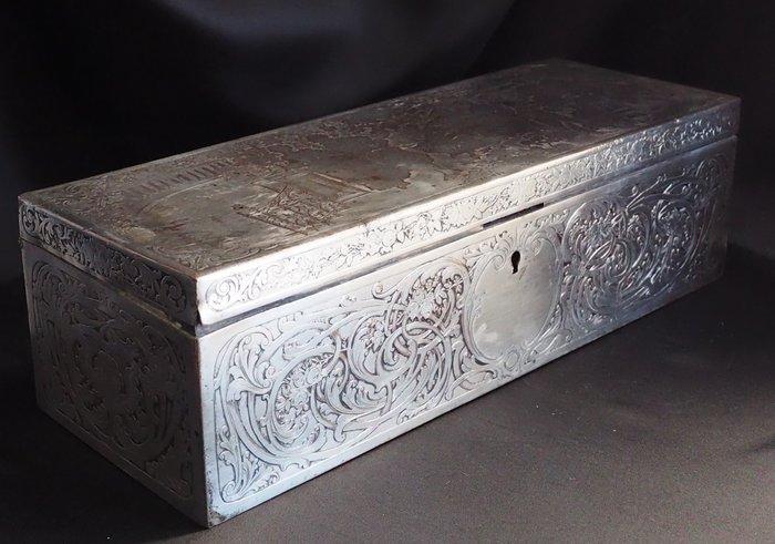 WMF / Geislingen - Doos - Verzilverd - WMF Art Nouveau doos, Antiek en Kunst, Kunst | Designobjecten
