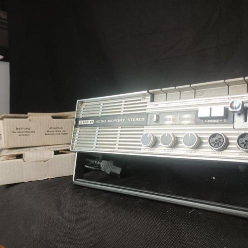 Uher - 4200 Stereo recorder with accessories and vintage, Audio, Tv en Foto, Radio's