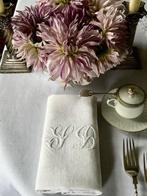 8 vroege 20e-eeuwse damast linnen servetten met initialen