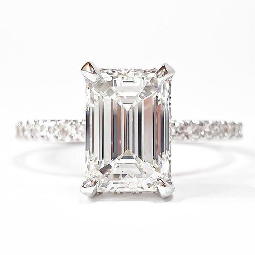 Ring - 14 karaat Witgoud - 2.49ct. tw. Diamant (Lab-grown) -, Handtassen en Accessoires, Ringen