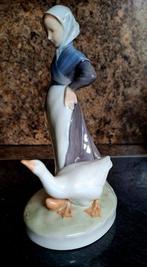 Royal Copenhagen - Figurine - Woman with Goose - Porcelaine