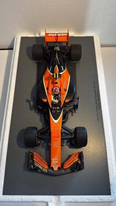 Spark 1:18 - Modelauto - McLaren Honda MCL32 Australian GP, Hobby en Vrije tijd, Modelauto's | 1:5 tot 1:12
