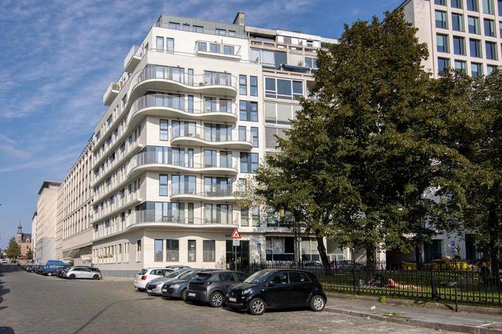 Kantoorruimte voor 1 in Court of Justice, Zakelijke goederen, Bedrijfs Onroerend goed