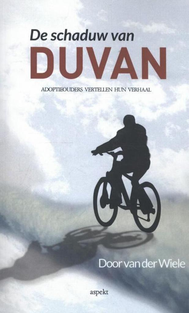 De schaduw van Duvan 9789461537140 Door van der Wiele, Boeken, Politiek en Maatschappij, Gelezen, Verzenden