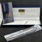 Caran dAche - Ballpoint Pen - Silver Plated - Full Set New, Verzamelen, Pennenverzamelingen, Nieuw
