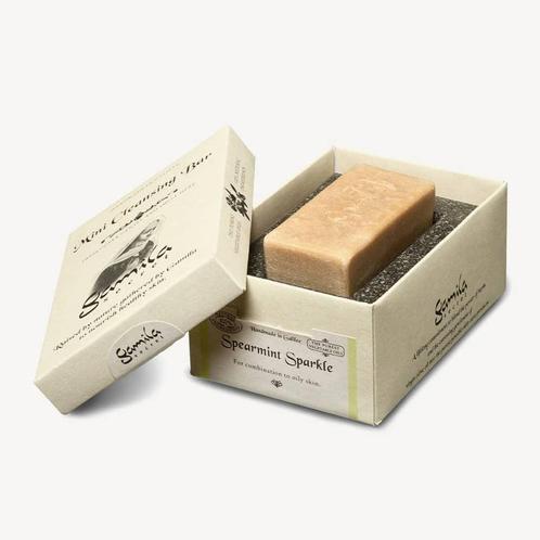 Gamila Secret Spearmint Mini soap 30g (Soaps), Handtassen en Accessoires, Uiterlijk | Cosmetica en Make-up, Nieuw, Verzenden