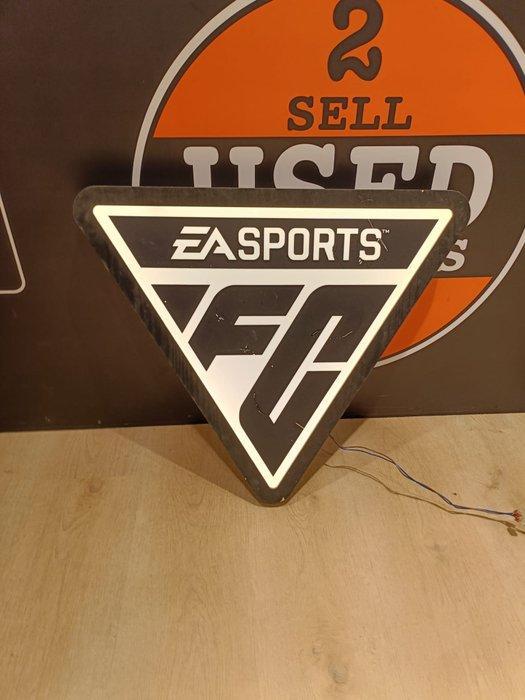 Electronic Arts - Promotioneel verlicht bord - EA SPORTS FC, Games en Spelcomputers, Spelcomputers | Overige Accessoires