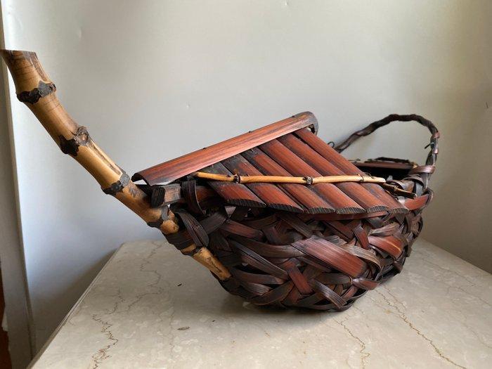 Mand - Unieke bloemenmand  Boot Takasebune, Bamboe -, Antiek en Kunst, Antiek | Overige Antiek