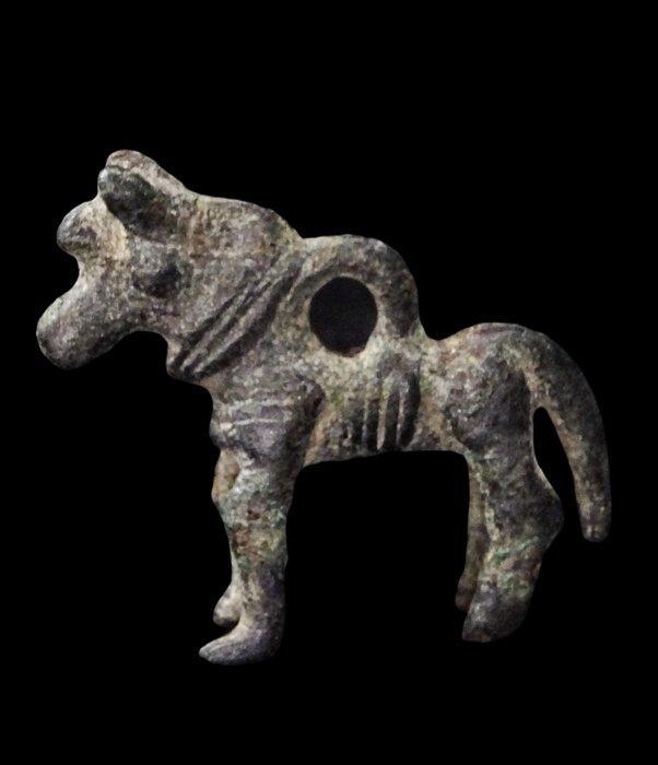 West-Aziatisch Bronzen harnas uit Luristan - 1200/800 v.Chr., Antiek en Kunst, Antiek | Overige Antiek