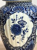 Vase avec couvercle - Faïence de Delft, Antiek en Kunst