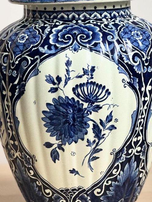 Vase avec couvercle - Faïence de Delft, Antiek en Kunst, Antiek | Glaswerk en Kristal