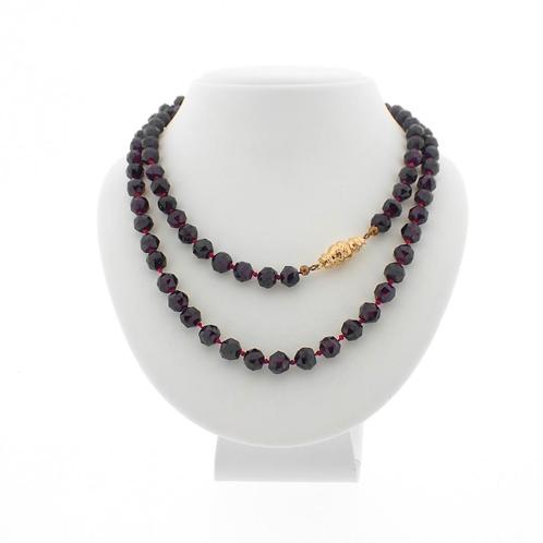 Granaat ketting/sautoir met gouden slot; Antiek | 86 cm, Handtassen en Accessoires, Kettingen, Overige kleuren, Gebruikt, Met edelsteen