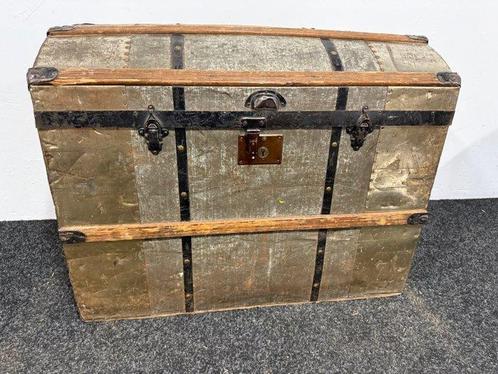 Kist - Hout, Metaal - Amerikaanse reiskoffer, Antiek en Kunst, Curiosa en Brocante