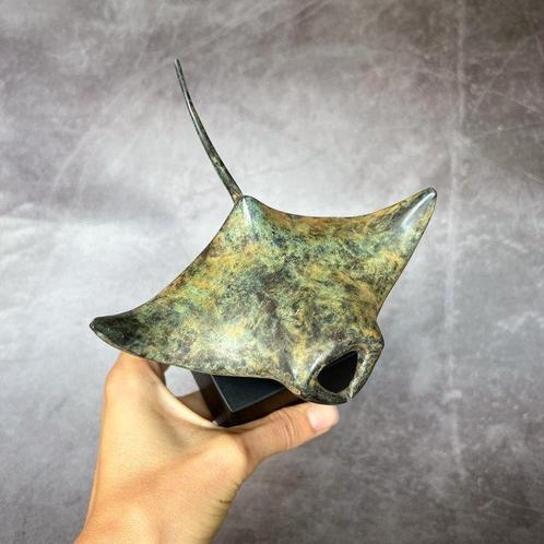Sculpture, NO RESERVE PRICE - Patinated Bronze Manta Ray, Antiek en Kunst, Kunst | Designobjecten