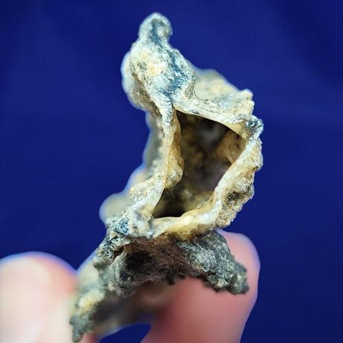 12,5 cm !!! FULGURITE (Impact de Foudre) du désert du, Verzamelen, Mineralen en Fossielen