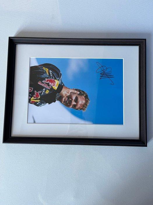 Sebastian Vettel - Foto, Collections, Marques automobiles, Motos & Formules 1